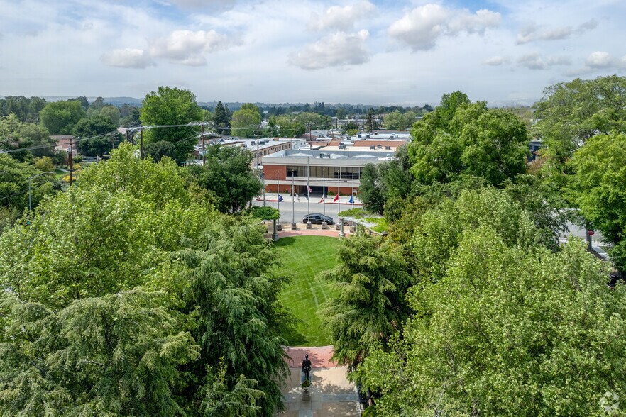 More Photos Of 24303 Walnut St, Santa Clarita Office For Lease