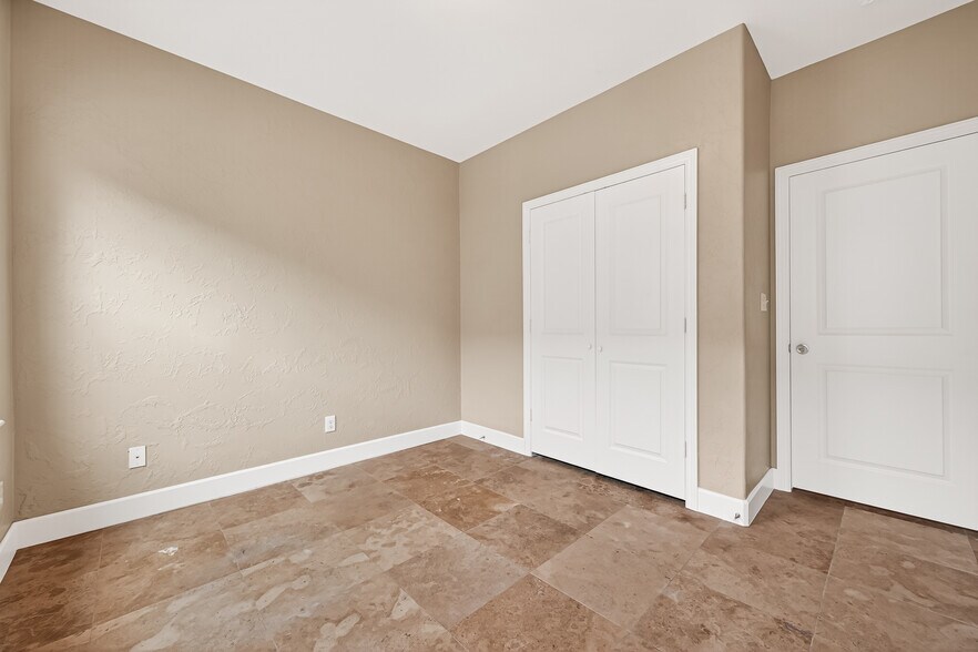 More Photos Of 14134 Packard St, Houston Specialty For Sale