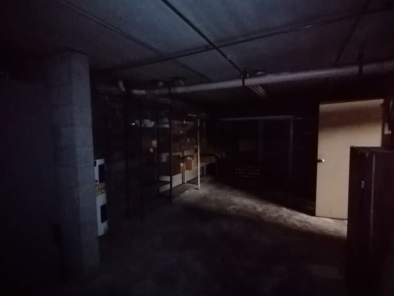 More Photos Of 120 Church St, Hagerstown Auto Repair For Sale