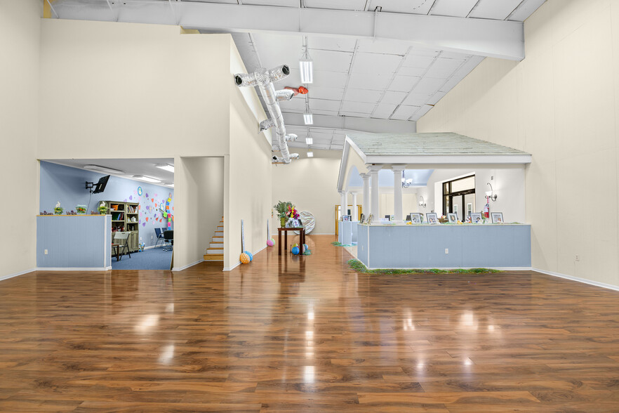 More Photos Of 69 Jessamine Ave, Georgetown Flex For Sale