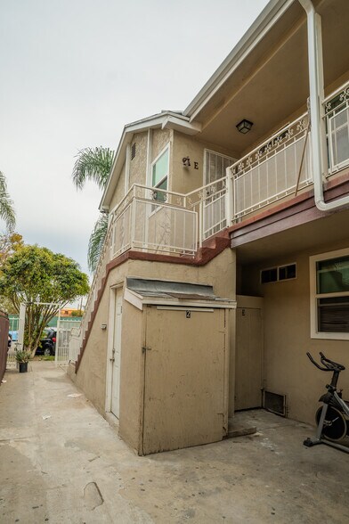 More Photos Of 1415 Cedar Ave, Long Beach Apartments For Sale