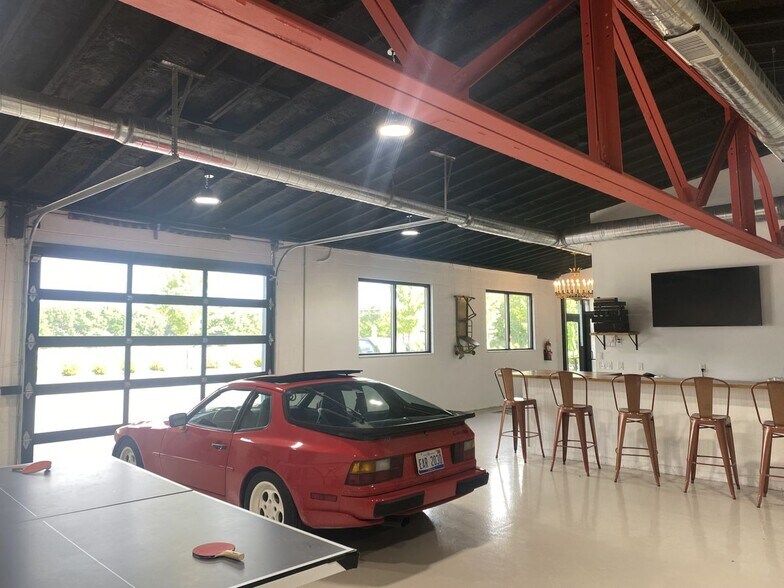 More Photos Of 8080 Grand St, Dexter Auto Repair For Sale