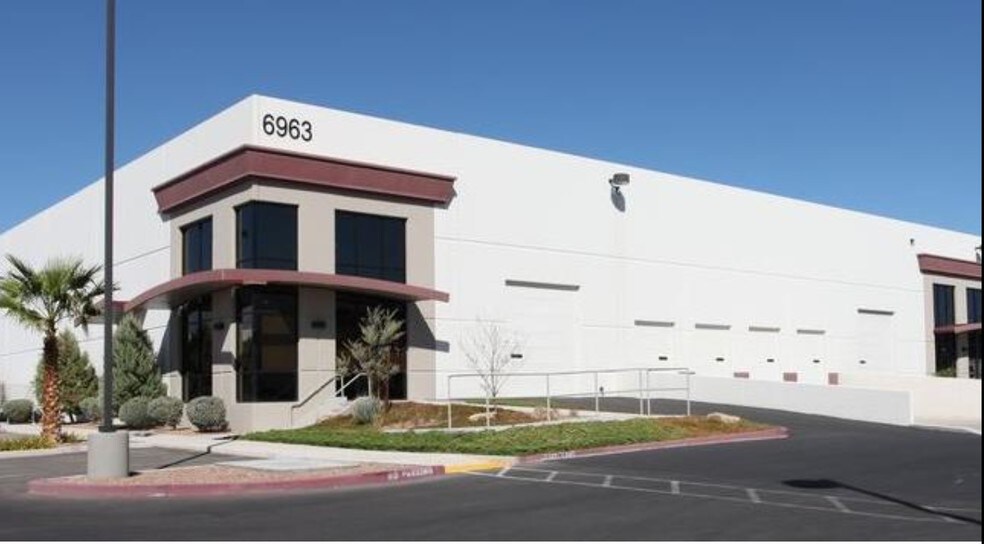 More Photos Of 6957 Speedway Blvd, Las Vegas Warehouse For Lease