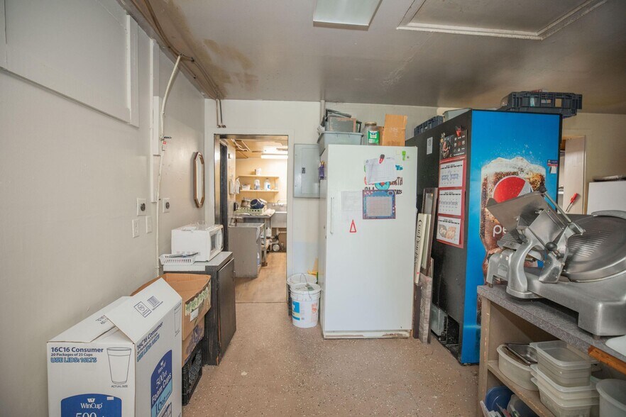 More Photos Of 105 Margaret Speight, Dadeville Restaurant For Sale