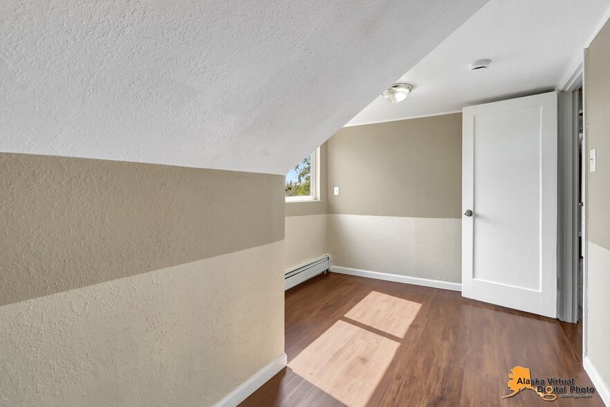 More Photos Of 1335 Hyder St, Anchorage Apartments For Sale