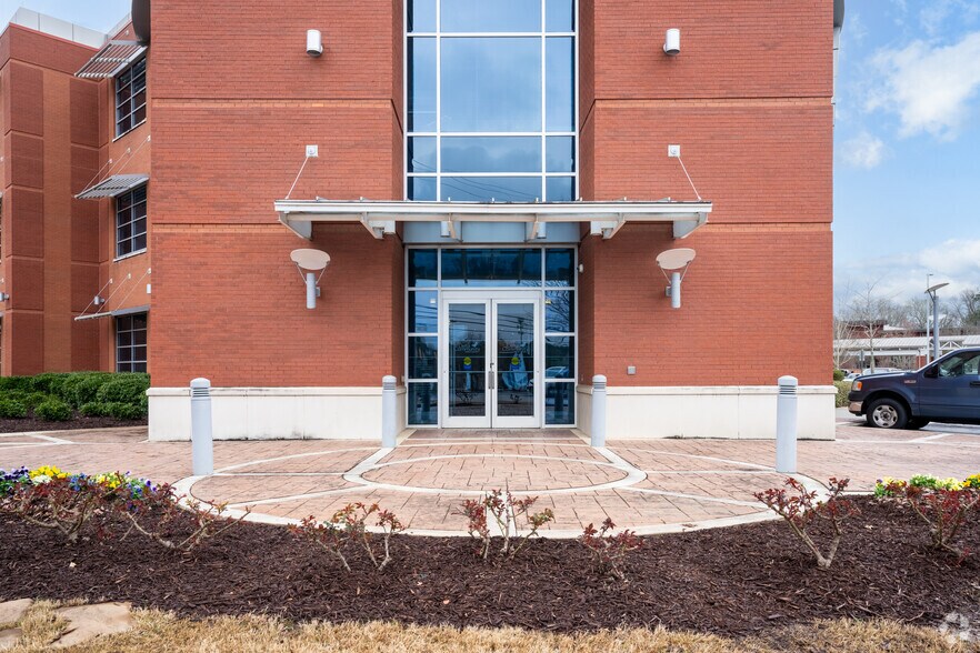 More Photos Of 1825 E Highway 34, Newnan Medical For Lease