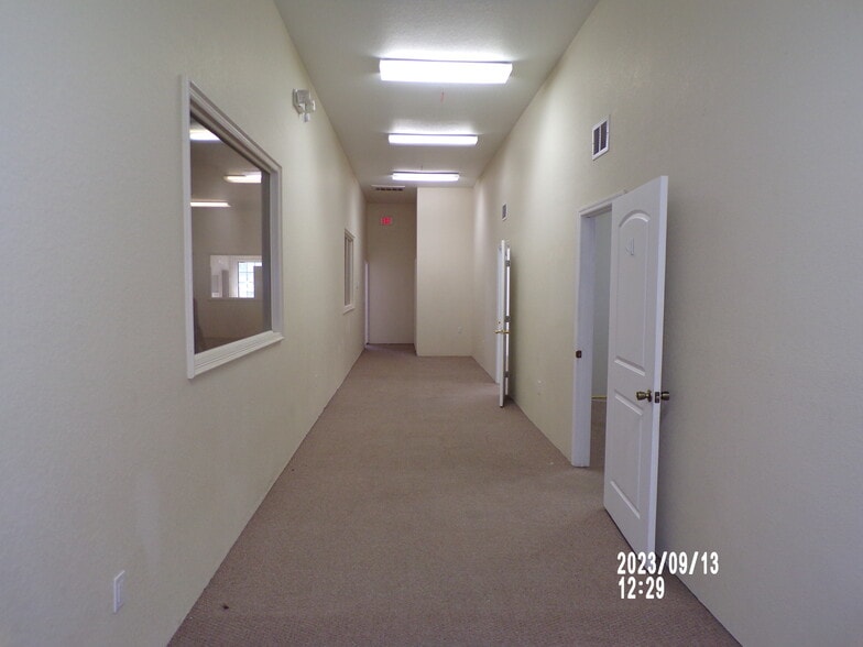 More Photos Of 301 S Woodlawn Ave, Bartow Office For Lease