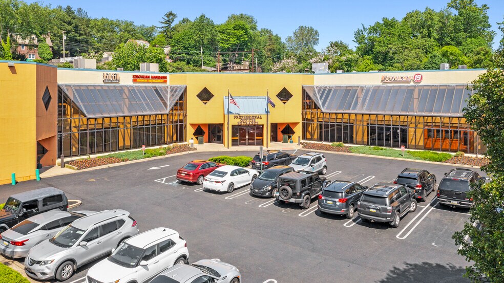 More Photos Of 8080 Old York Rd, Elkins Park General Retail For Lease