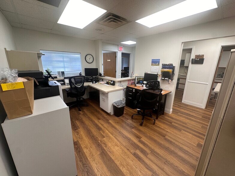 More Photos Of 1621 44th St SW, Grand Rapids Medical For Sale