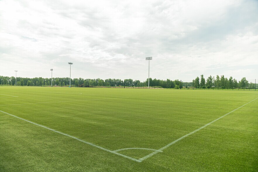 More Photos Of Horizons Parkway and I-635, Riverside Land For Lease