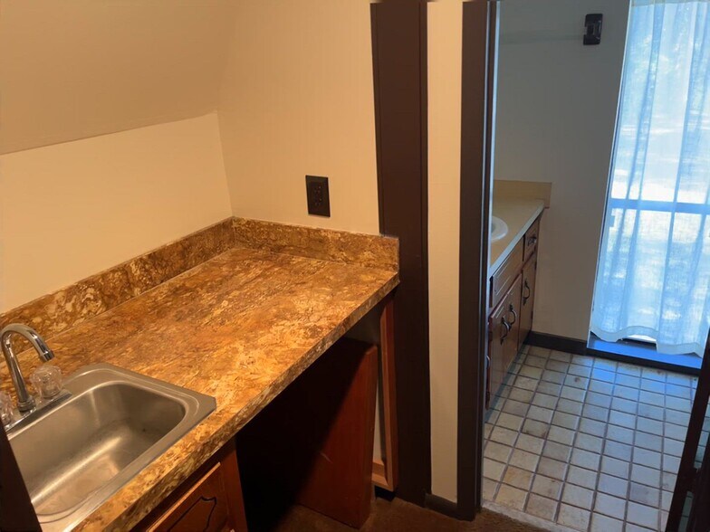 More Photos Of 2809 Blanding Blvd, Middleburg Office For Sale
