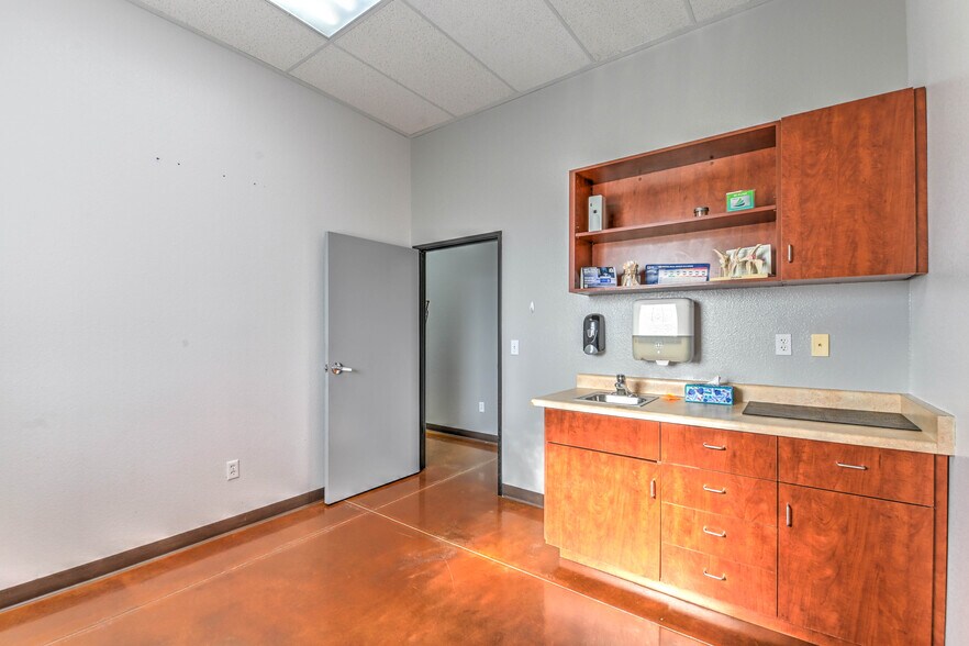 More Photos Of 2740 Homestead Rd, Pahrump Healthcare For Sale