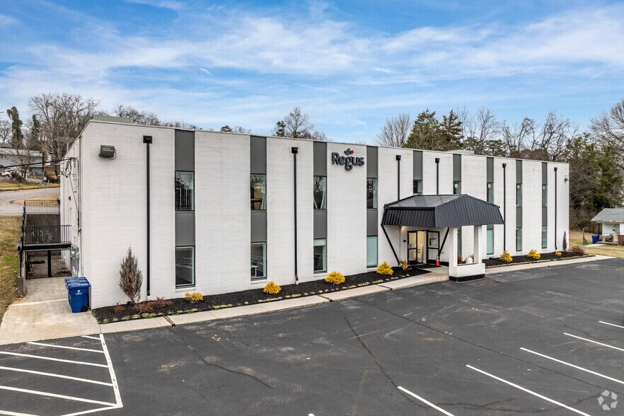 Primary Photo Of 101 E Tennessee Ave, Oak Ridge Office For Sale