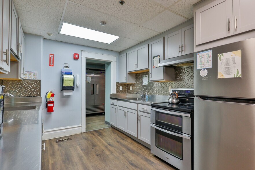 More Photos Of 541 Seneca St, Fountain Hill Healthcare For Sale