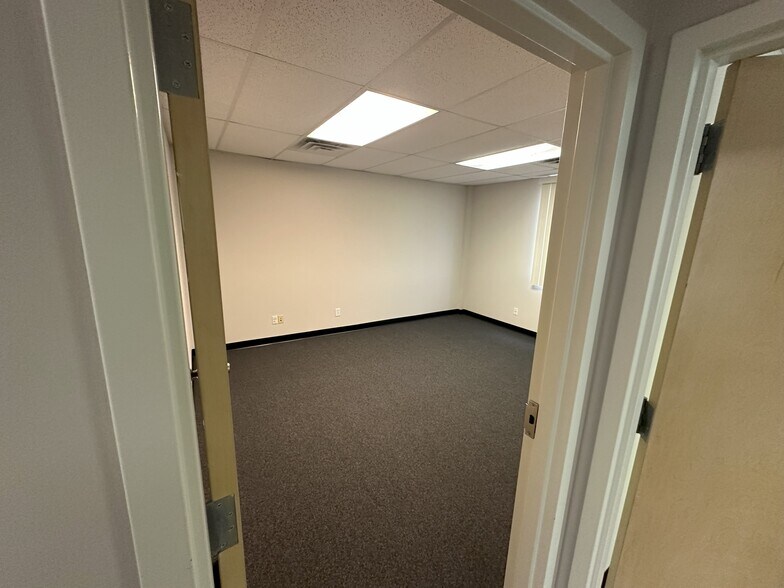 More Photos Of 3625 Hutchinson Rd, Cumming Office For Lease