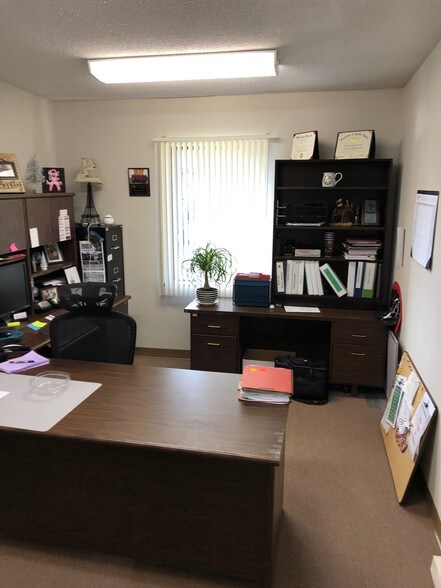 More Photos Of 506-508 Houston Ave NW, Live Oak Office For Sale
