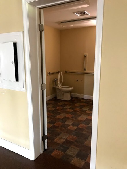 More Photos Of 1911 Brunswick Pike, Lawrenceville General Retail For Sale