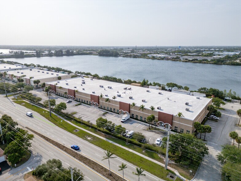 More Photos Of 1501 Green Rd, Deerfield Beach Warehouse For Lease