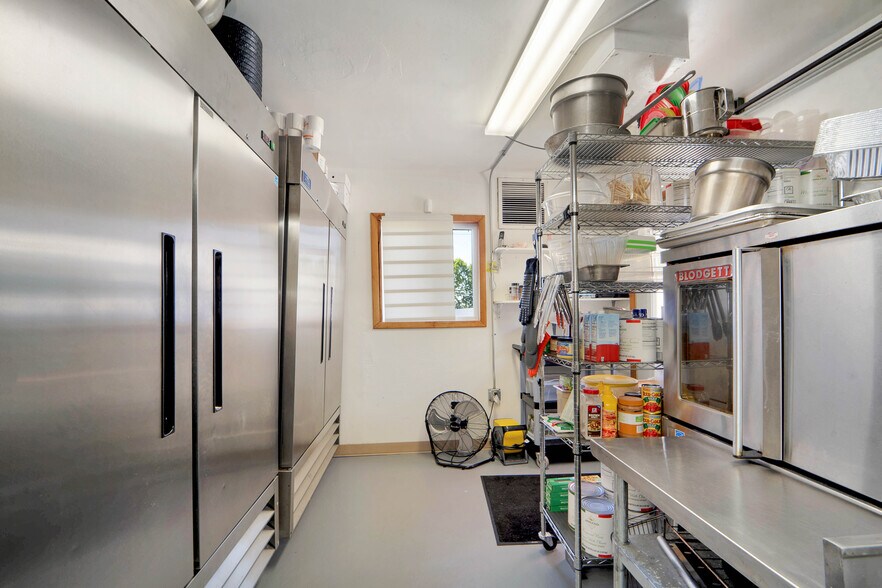 More Photos Of E6659 Wolf River Dr, Fremont General Retail For Sale