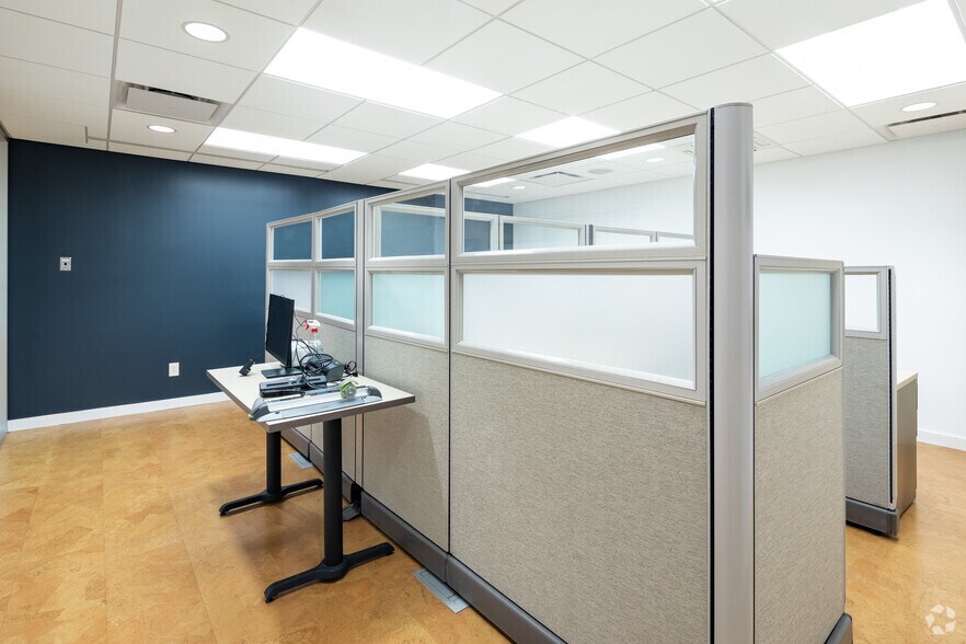 More Photos Of 2440 Sandy Plains Rd, Marietta Office For Lease