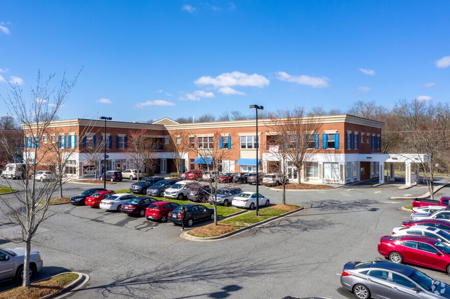 More Photos Of 4350 Main St, Harrisburg Storefront Retail Office For Lease