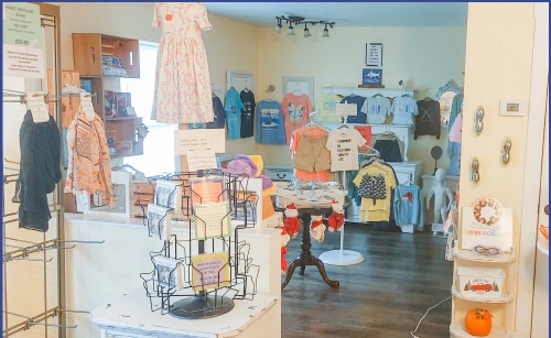 More Photos Of 1713 Hough St, Fort Myers General Retail For Lease