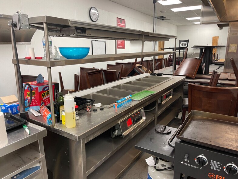 More Photos Of 901 Elm St, Tioga Restaurant For Sale