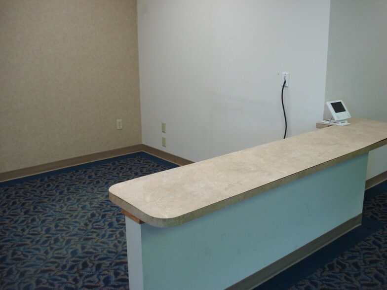 More Photos Of 113 W Northern Lights Blvd, Anchorage Unknown For Lease