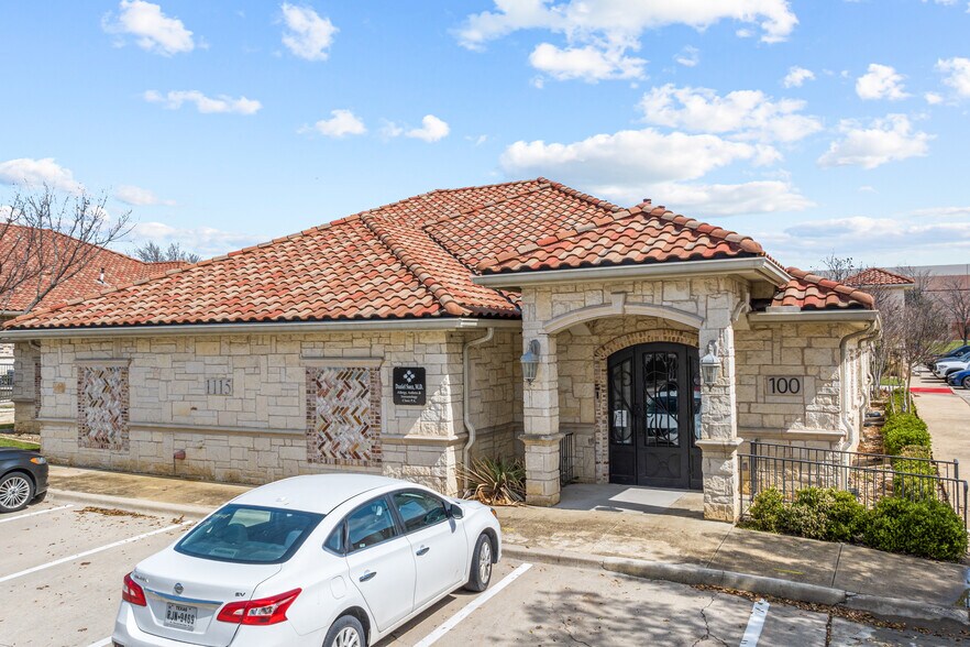 More Photos Of 1115 Kinwest Pky, Irving Medical For Lease