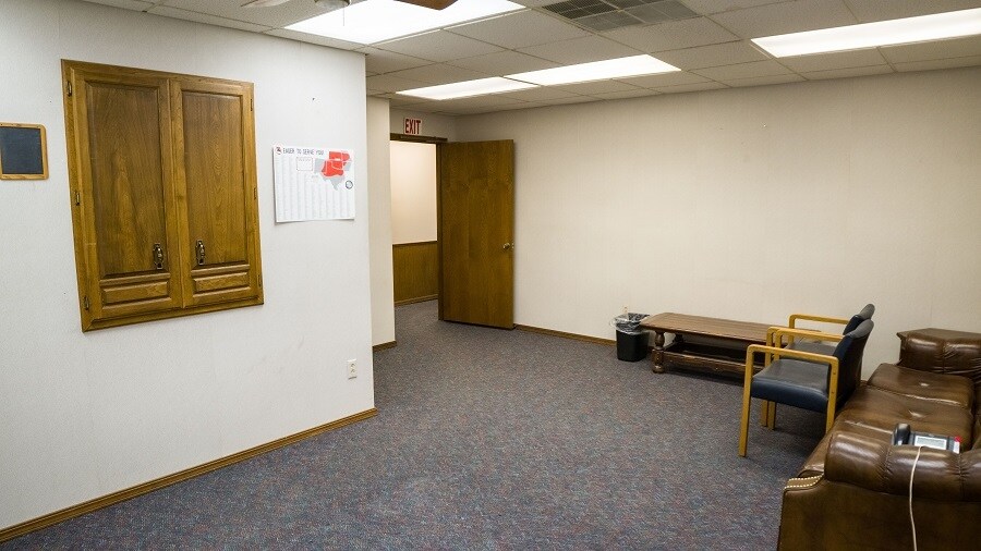 More Photos Of 4310 Oklahoma Ave, Woodward Distribution For Sale