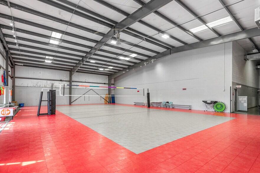 More Photos Of 2233 W Hanford Rd, Burlington Freestanding For Sale