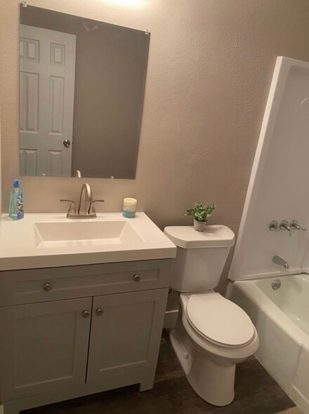 More Photos Of 2401 Grandview Pl, Casper Apartments For Sale