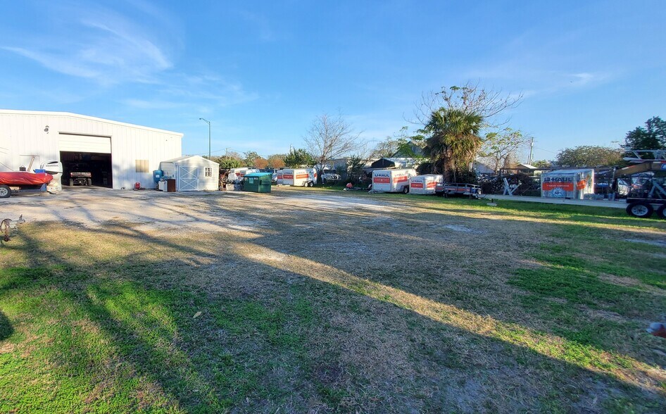 More Photos Of 1010 S Nova Rd, Ormond Beach Light Manufacturing For Sale