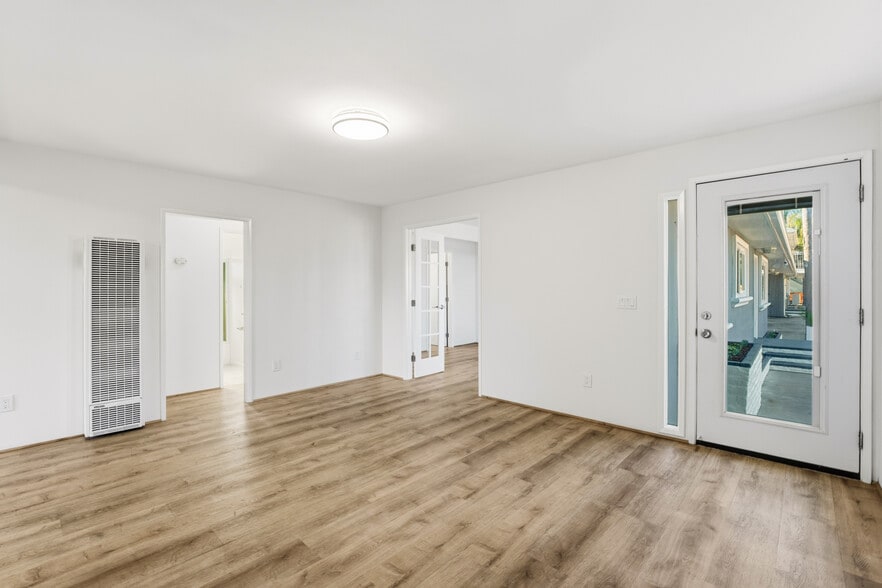 More Photos Of 2652 Jefferson St, Carlsbad Apartments For Sale