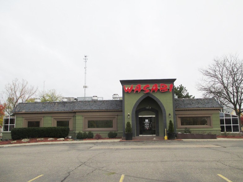 More Photos Of 41990-42050 Grand River Ave, Novi General Retail For Sale