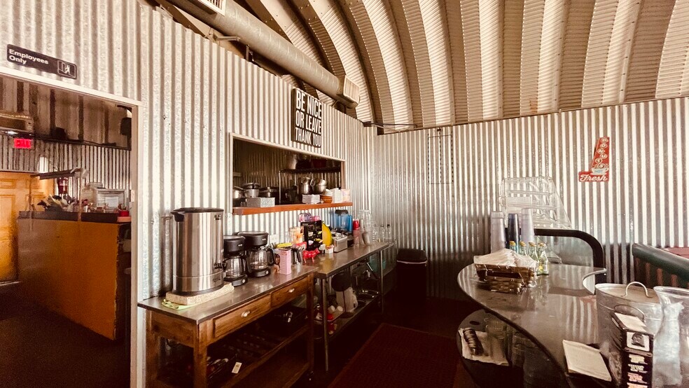 More Photos Of 1613 W San Antonio St, Marfa Specialty For Sale