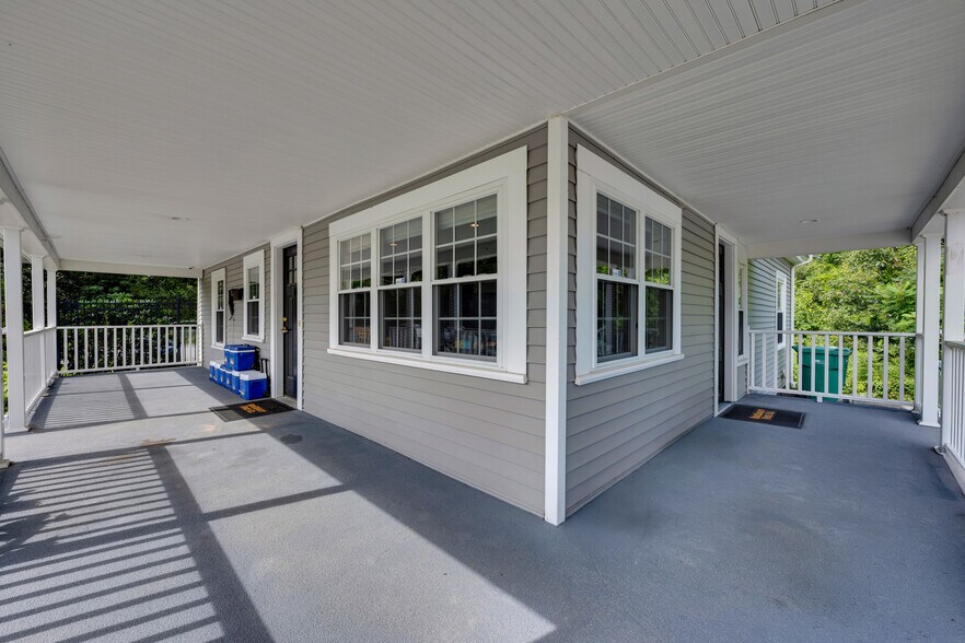 More Photos Of 4 Makepeace Rd, Westford Office Residential For Sale