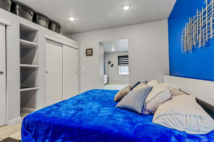 More Photos Of 2222 Bassett Ave, El Paso Storefront Retail Residential For Sale