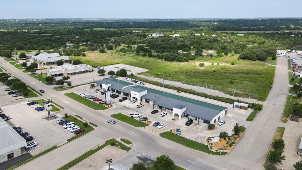 More Photos Of 108 S Ranch House Rd, Aledo Unknown For Lease