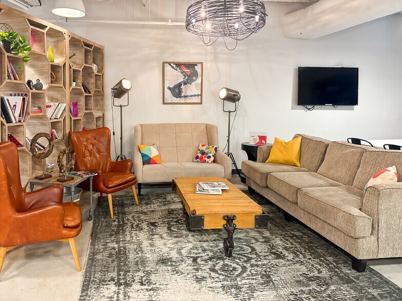 More Photos Of 360 Central Ave, Saint Petersburg Coworking Space