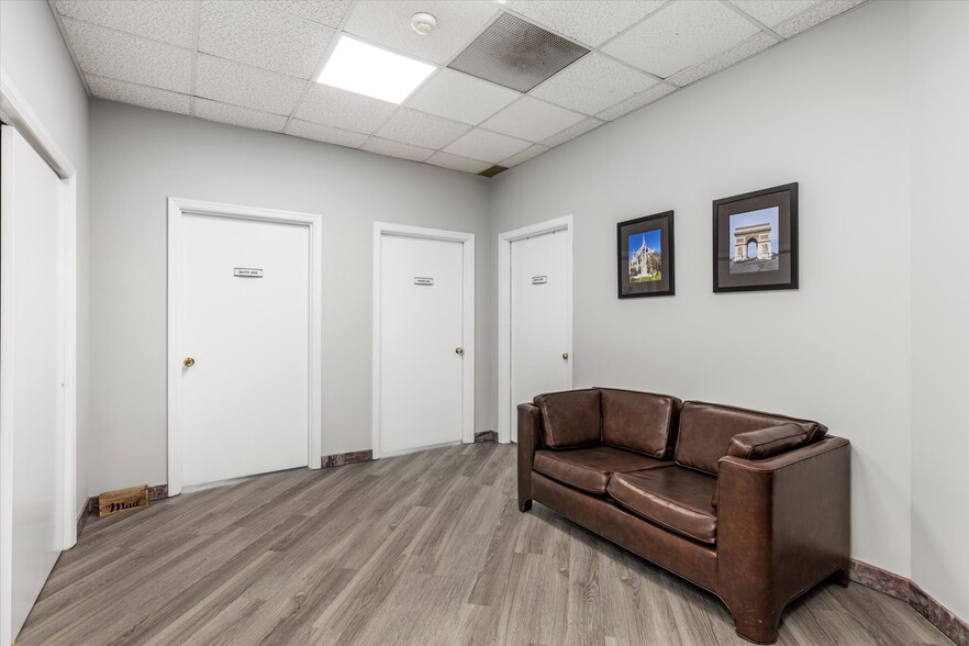 More Photos Of 2035 Lemoine Ave, Fort Lee Storefront Retail Office For Lease