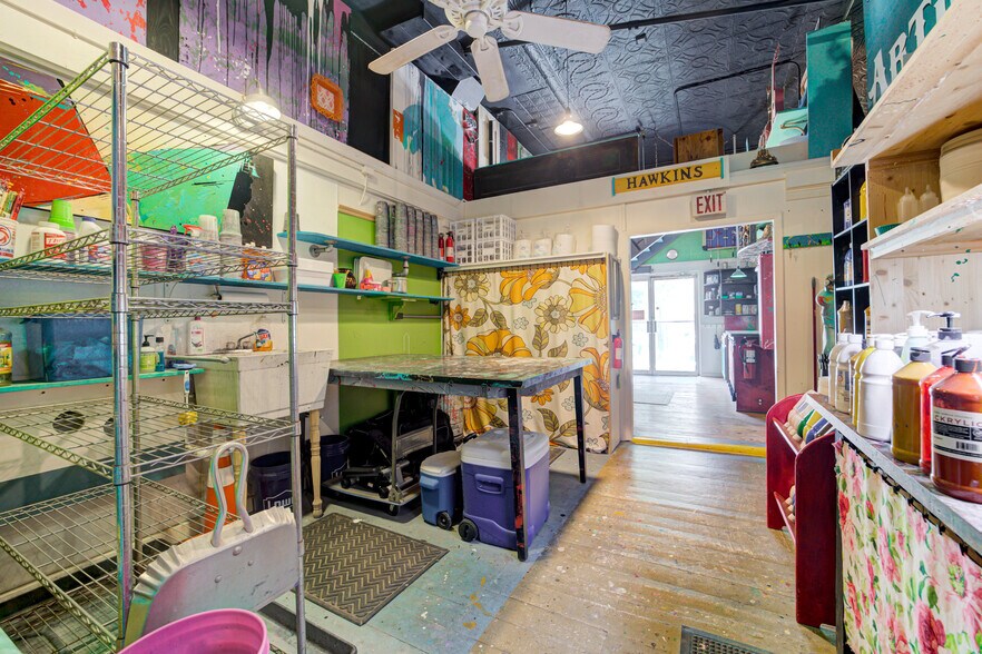 More Photos Of 117 W Harrison Ave, Guthrie Storefront Retail Residential For Sale