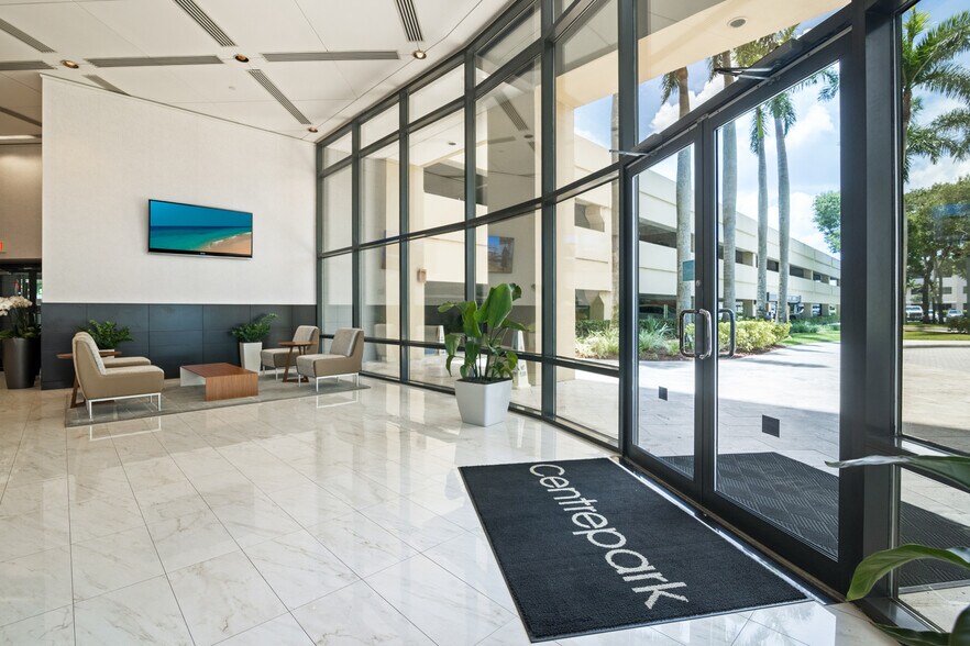 More Photos Of 1400 Centrepark Blvd, West Palm Beach Office For Lease