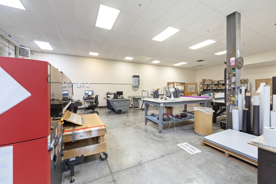 More Photos Of 1211 Atchison Ct, Castle Rock Manufacturing For Sale