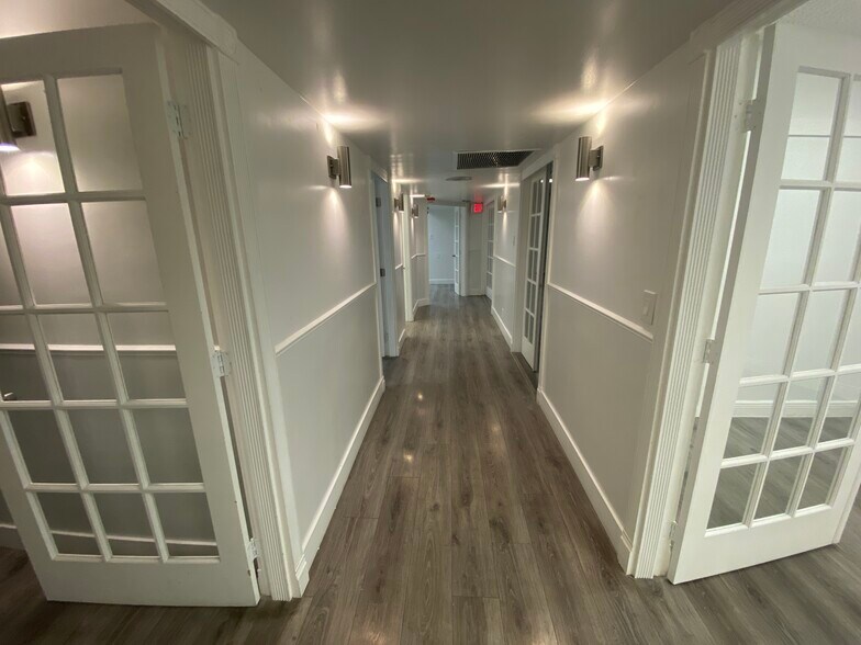 More Photos Of 4101 NW 3rd Ct, Plantation Medical For Lease