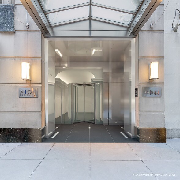 More Photos Of 11 E 44th St, New York Office For Lease