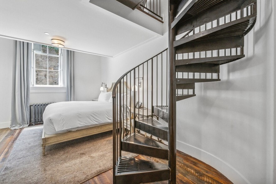 More Photos Of 543 Park Ave, Park City Hotel For Sale