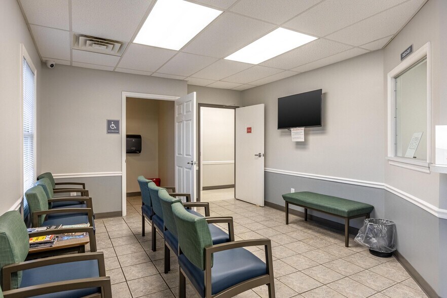 More Photos Of 1420 Fritz St SE, Cleveland Medical For Sale