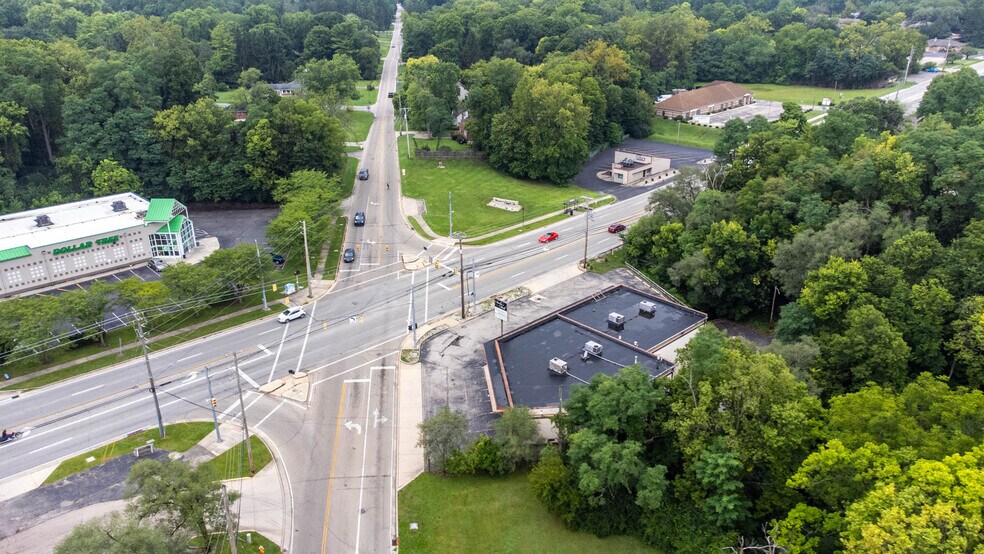 More Photos Of 7600-7602 N Main St, Dayton Freestanding For Sale