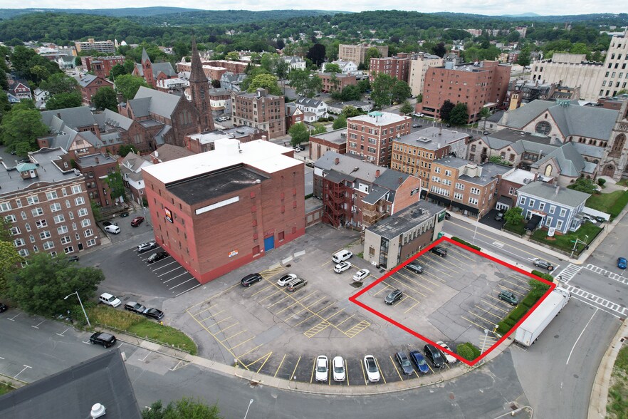 More Photos Of 72 Pleasant St, Worcester Land For Lease